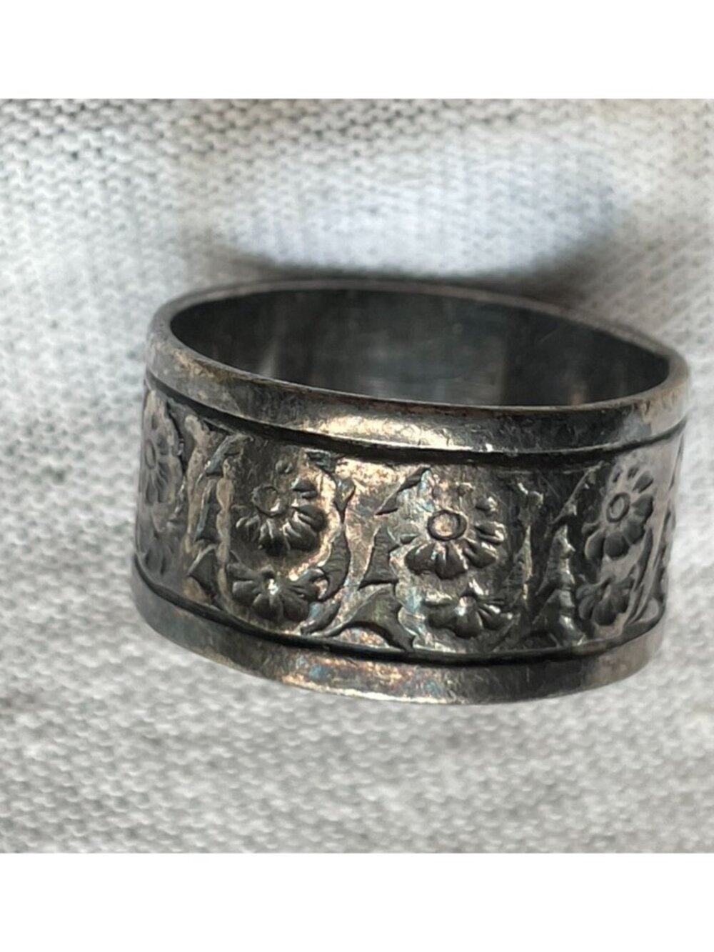 Vintage Sterling Silver Wide Floral Repousse Band Ring Size 7 Ornate Flower Vine - Picture 7 of 9